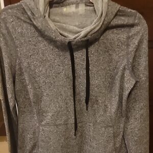 NWOT Zella Heather Gray Hoodie With Kangaroo Pocket Size Medium